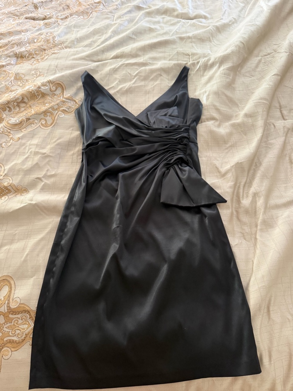 Maggy London Black One-Shoulder Ruched Bow Cocktail Dress